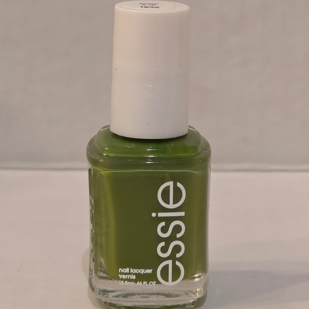 Essie Nail Lacquer Patch It Up 1836 Green Glossy Polish 13.5ml 0.46 fl oz NEW